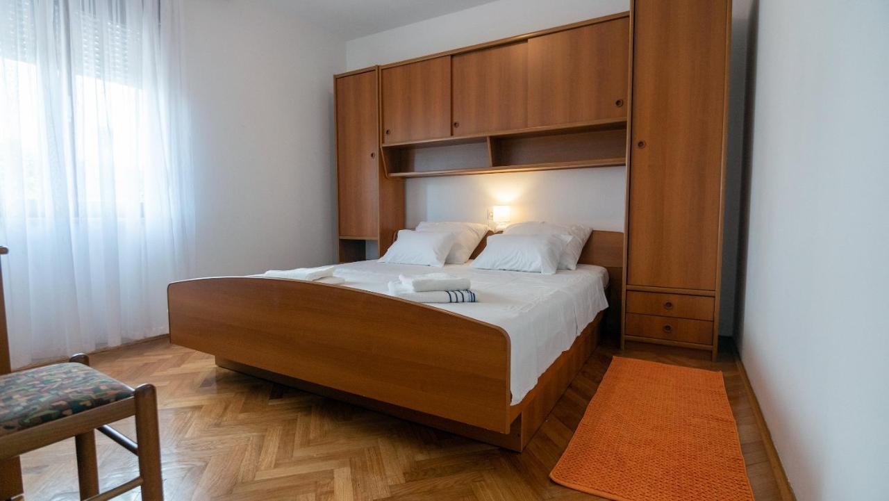 Apartments Dokovic Barbat na Rabu Kültér fotó