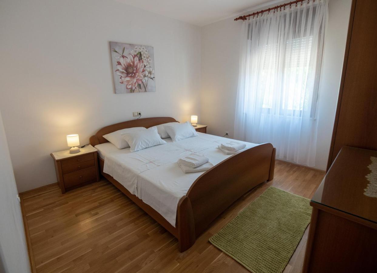 Apartments Dokovic Barbat na Rabu Kültér fotó