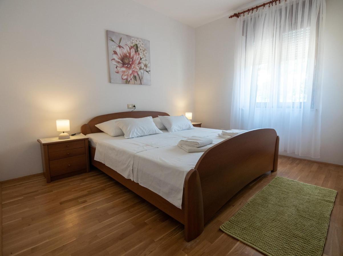 Apartments Dokovic Barbat na Rabu Kültér fotó