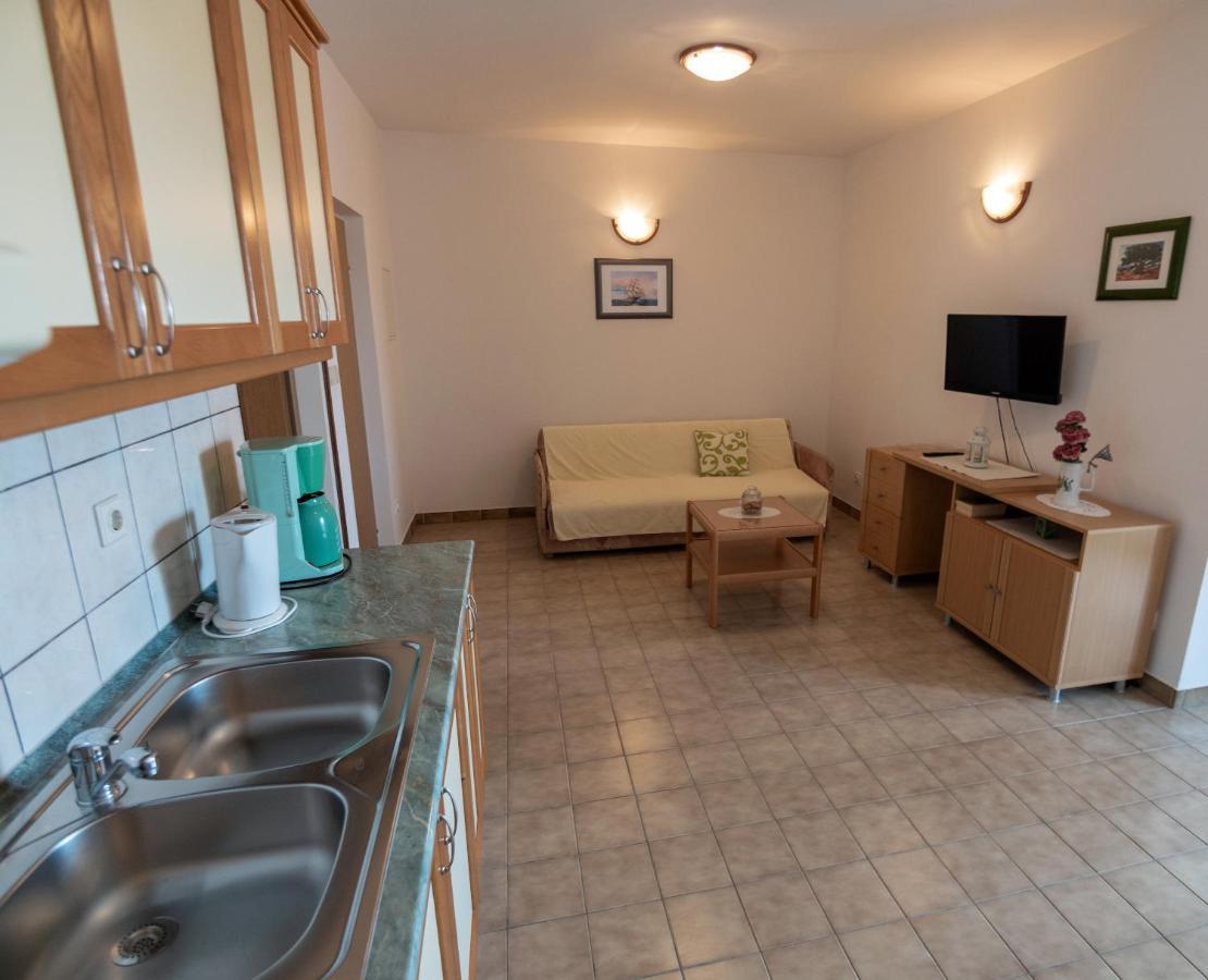 Apartments Dokovic Barbat na Rabu Kültér fotó