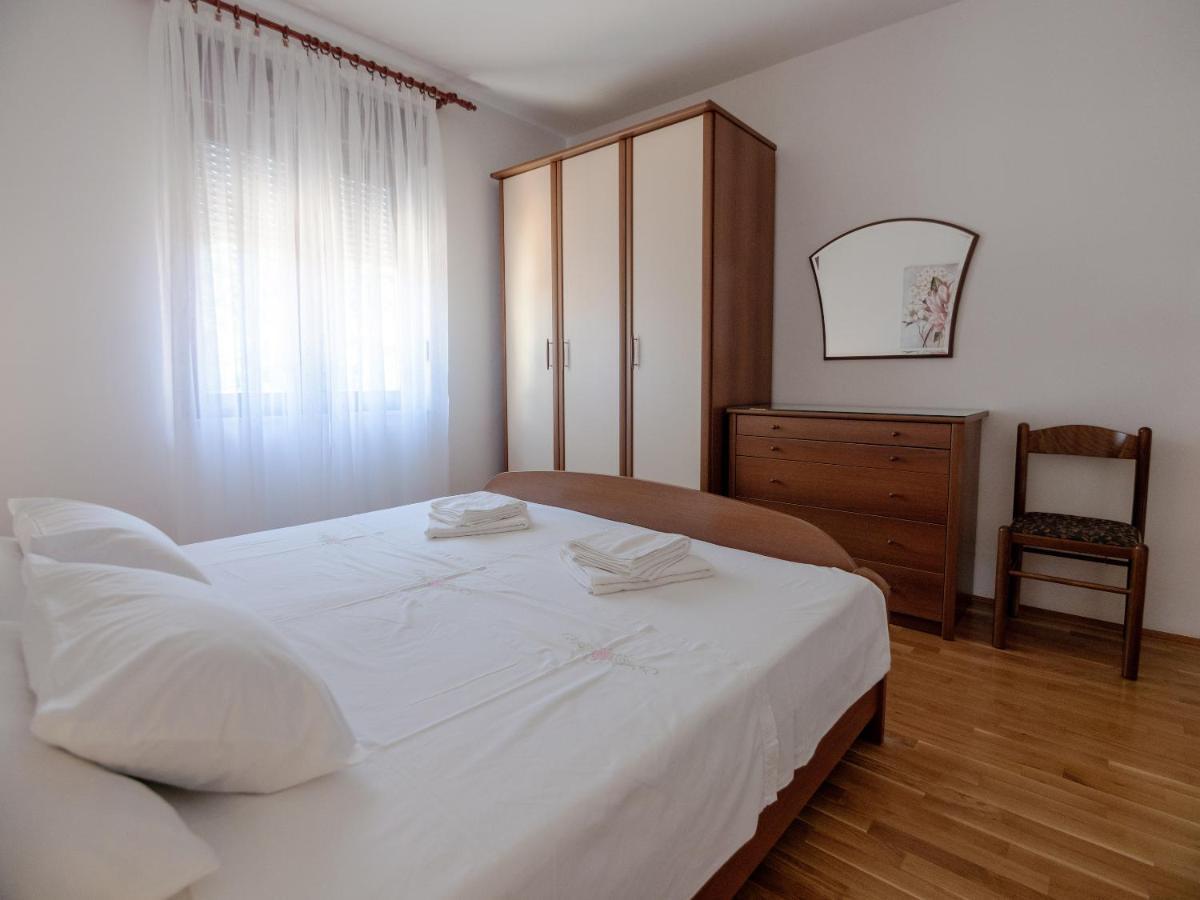 Apartments Dokovic Barbat na Rabu Kültér fotó