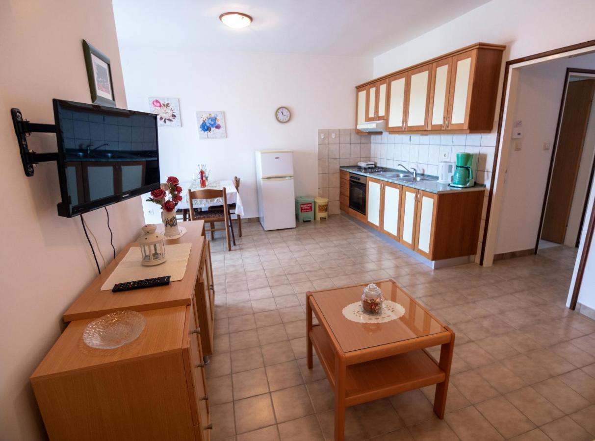 Apartments Dokovic Barbat na Rabu Kültér fotó